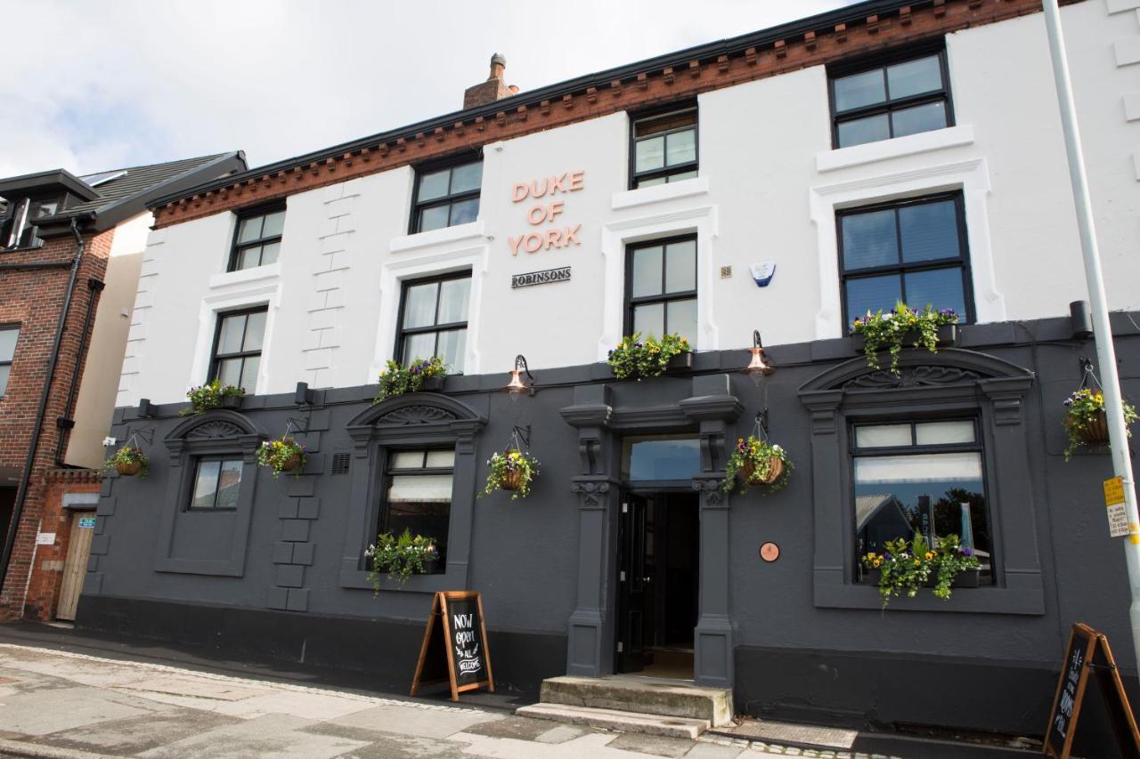Duke Of York Hotel Hazel Grove ภายนอก รูปภาพ